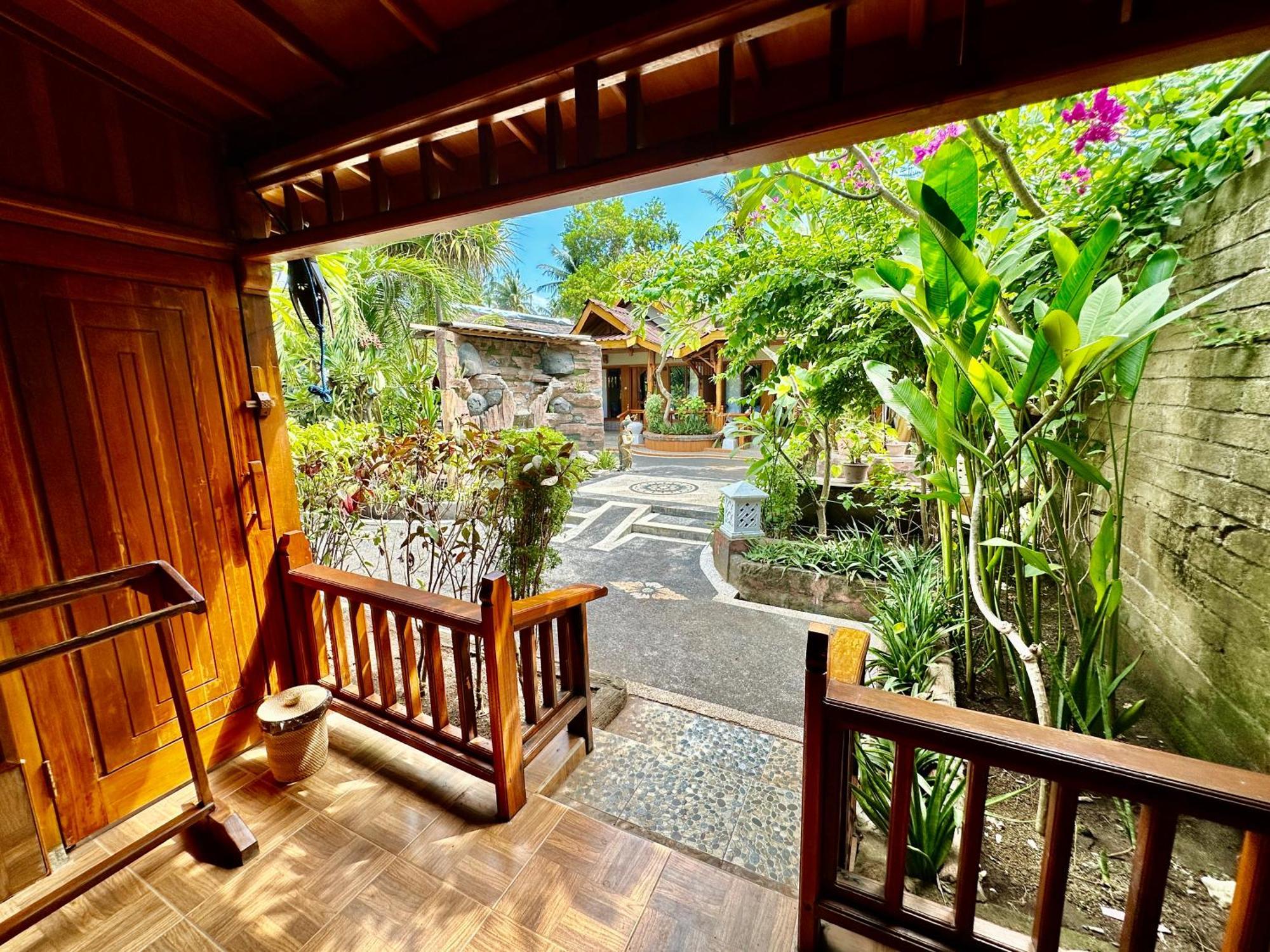 Sunny Rose Bungalows Gili Air - Adults Only Экстерьер фото