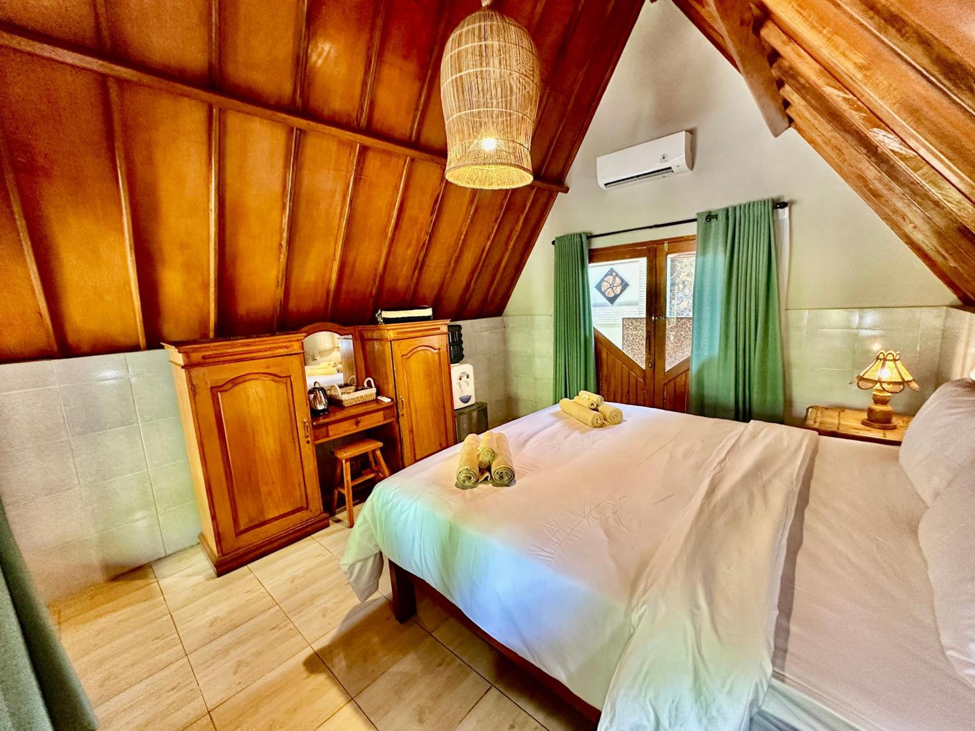 Sunny Rose Bungalows Gili Air - Adults Only Экстерьер фото