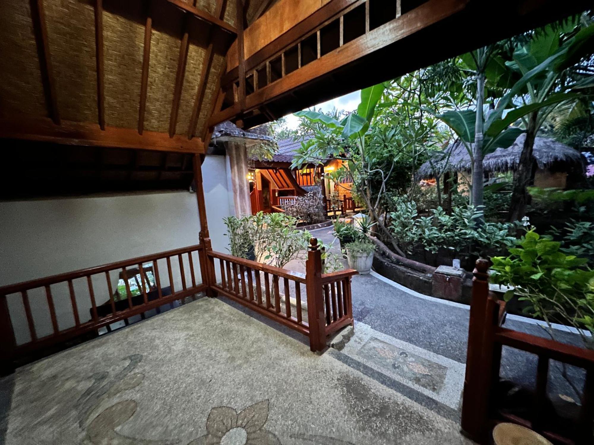 Sunny Rose Bungalows Gili Air - Adults Only Экстерьер фото