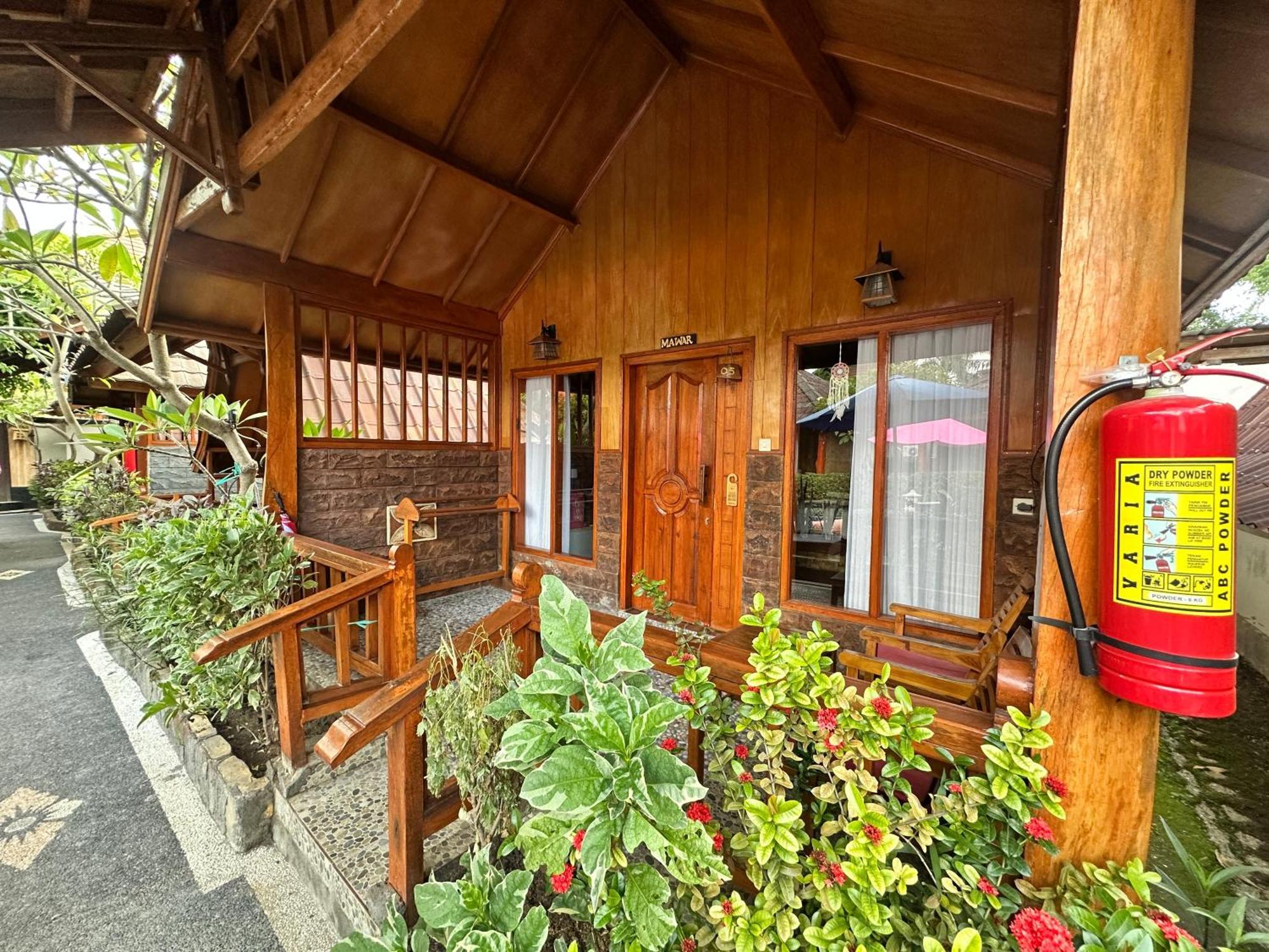 Sunny Rose Bungalows Gili Air - Adults Only Экстерьер фото